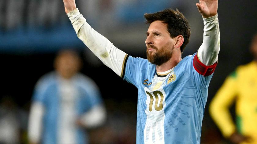 Will he accept? CONMEBOL president surprises Messi with an exciting challenge after the farewell match.
