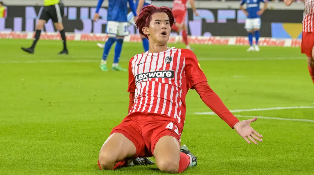 Ten-Man Freiburg Go Top After Late Goto Winner