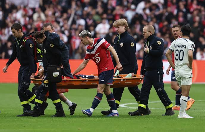 Lille Consider Legal Action After Tiago Santos Suffers Serious Knee Injury Against Le Havre