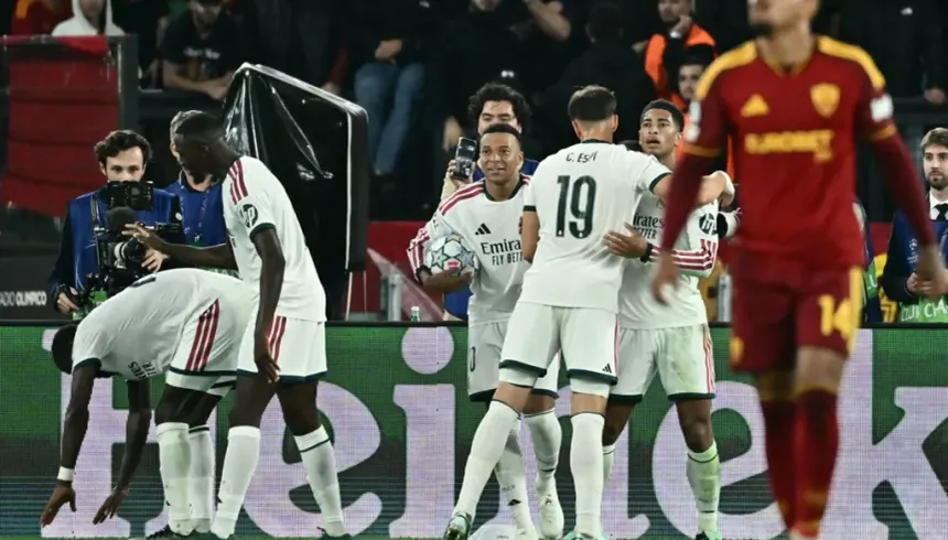 After the Egypt-Argentina controversy, technology saves Lichtsteiner from a scandal in the Real Madrid-Roma match.