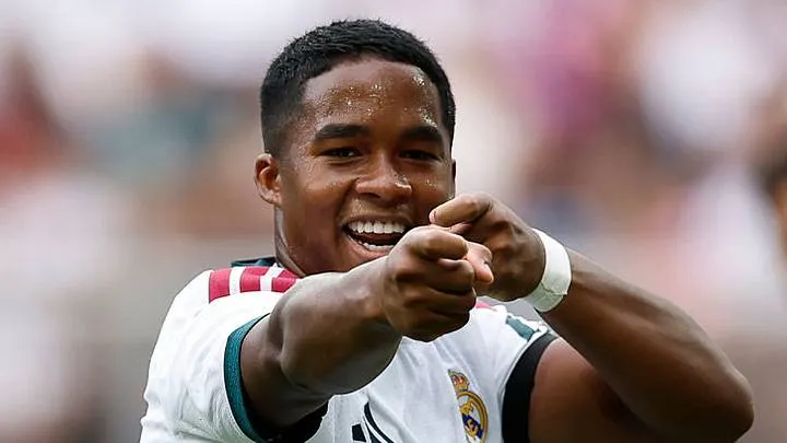 Endrick: What they're doing to Vinicius is crazy... but he'll be back.