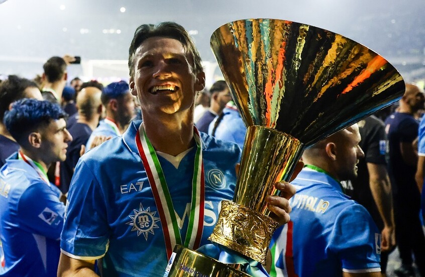 McTominay Wins Serie A Player of the Year Award 2025