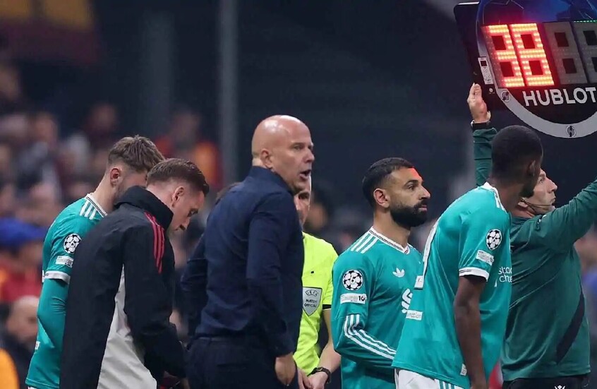  Slot defends Mohamed Salah following Chelsea loss