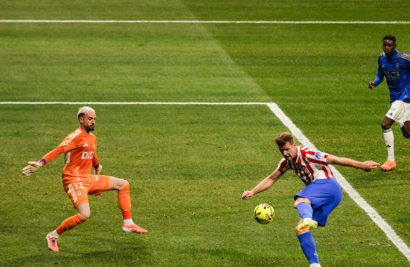 Atletico Madrid defeats Oviedo and climbs to second place in La Liga