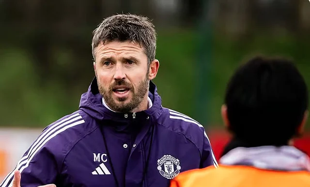 Carrick faces Manchester derby test as Frank and Nuno battle for survival
