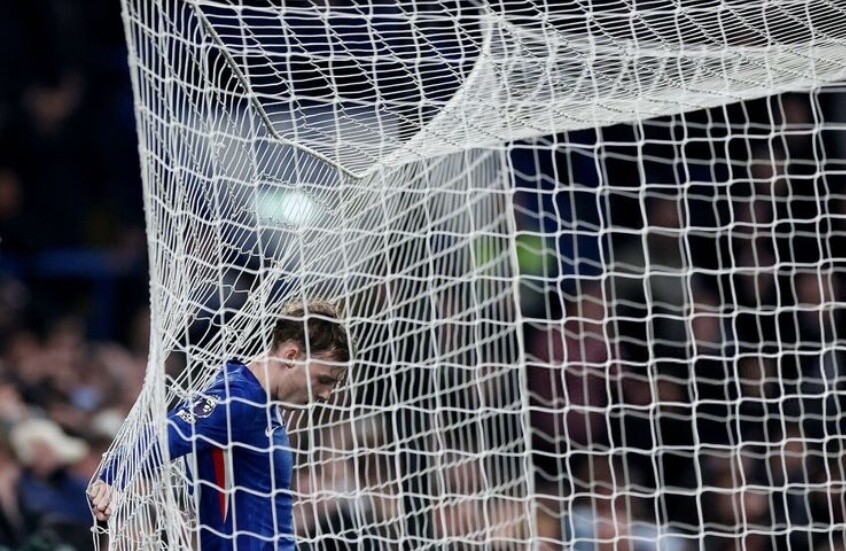 Cole Palmer misses Chelsea's last-gasp sitter (video)