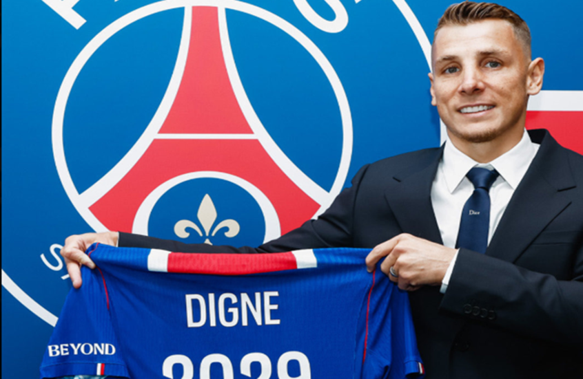 PSG officially announces the signing of Lucas Digne