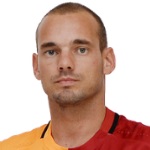 10 - W. Sneijder