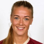 10 - D. Brynjarsdóttir